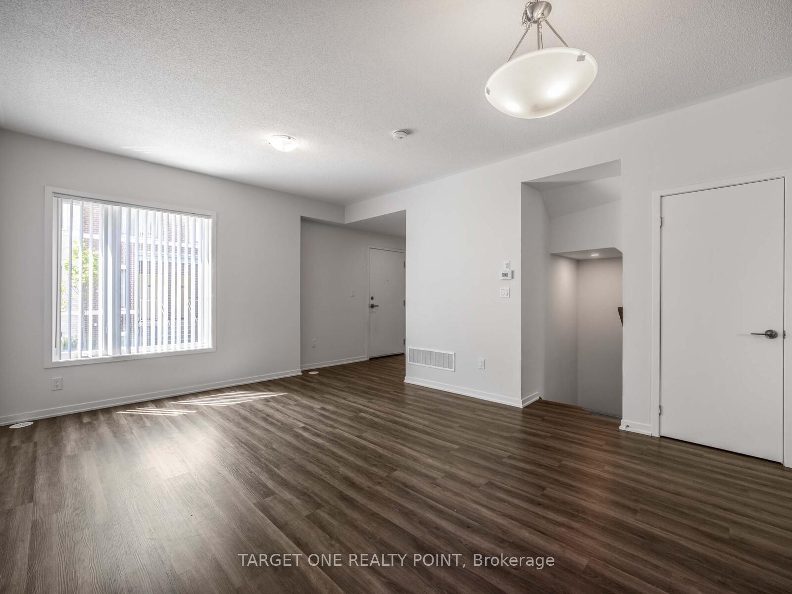 2 Bedrooms Condo at 225 Birmingham, Toronto For sale
