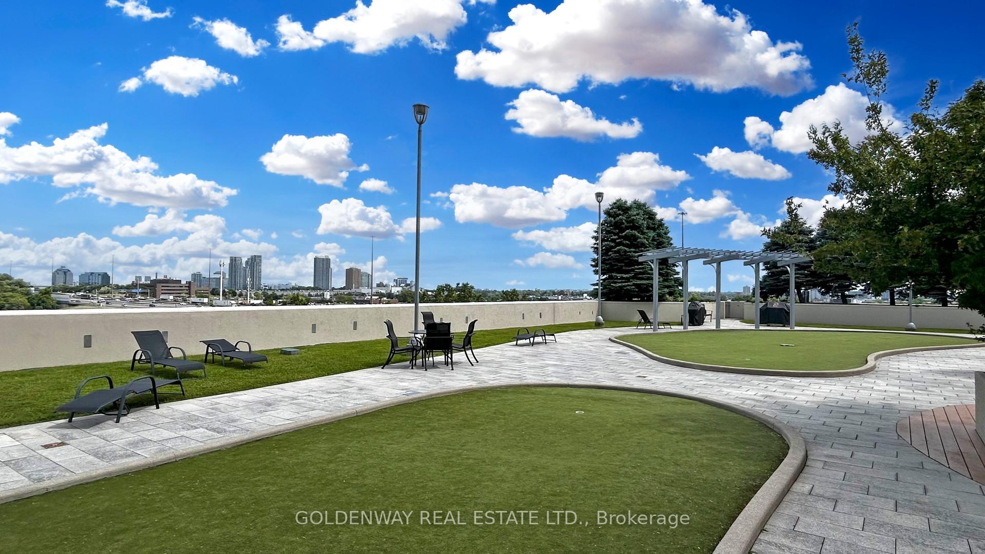 1 Bedroom Condo at 125 Village Green,  Toronto For sale