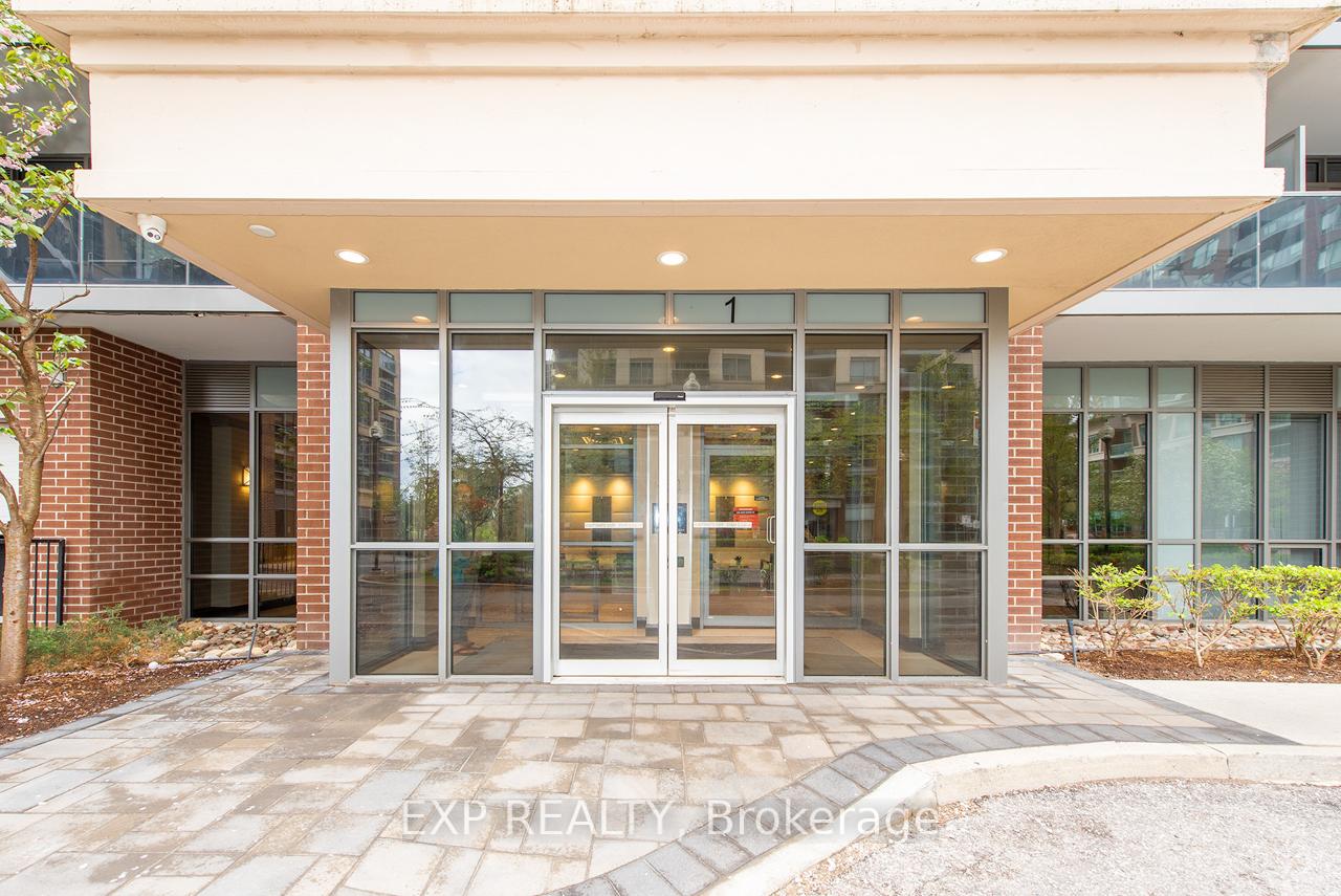 2 Bedrooms Condo at 1 Michael Power, Toronto For sale