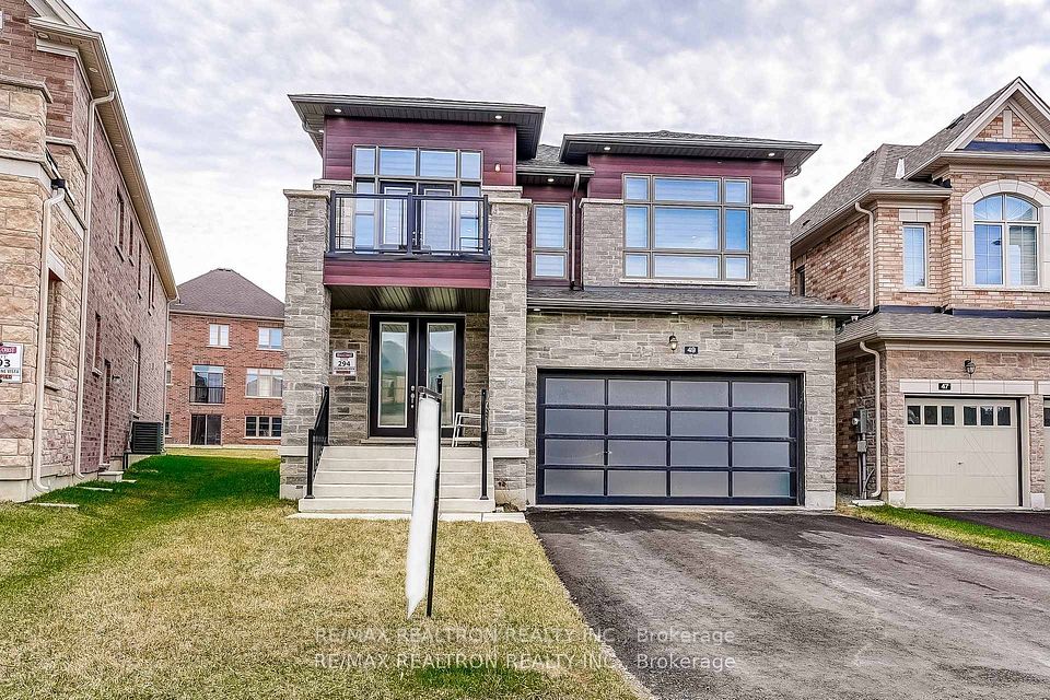 49 Bowline Vista, East Gwillimbury, ON L9N 0W2