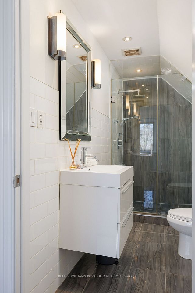 4th Bedroom Ensuite