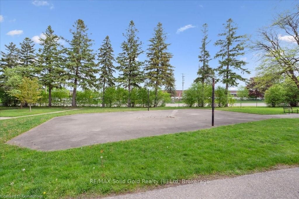 104 Kingswood Drive, #17