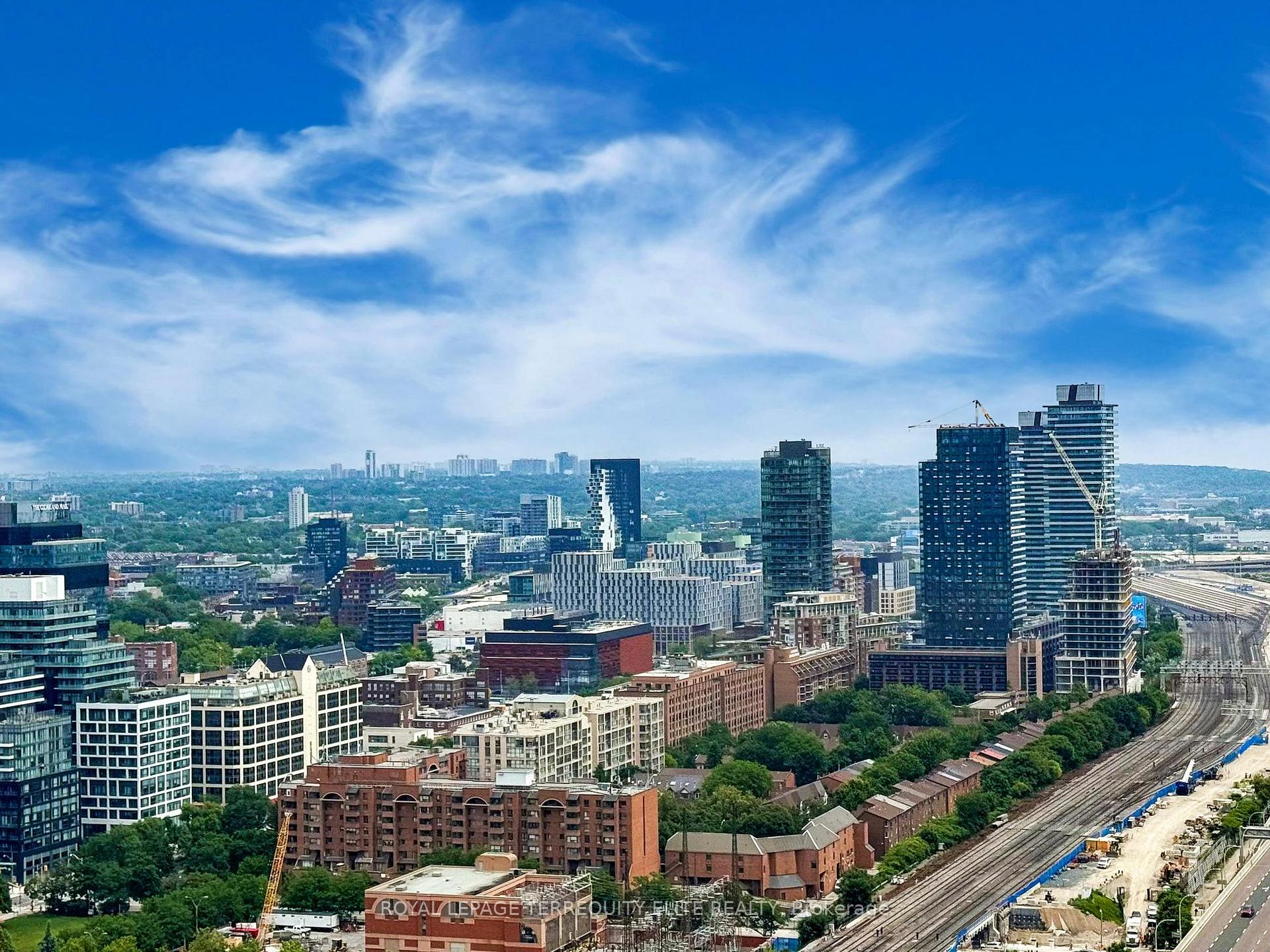 1 Bedroom Condo at 55 Cooper, Toronto For sale