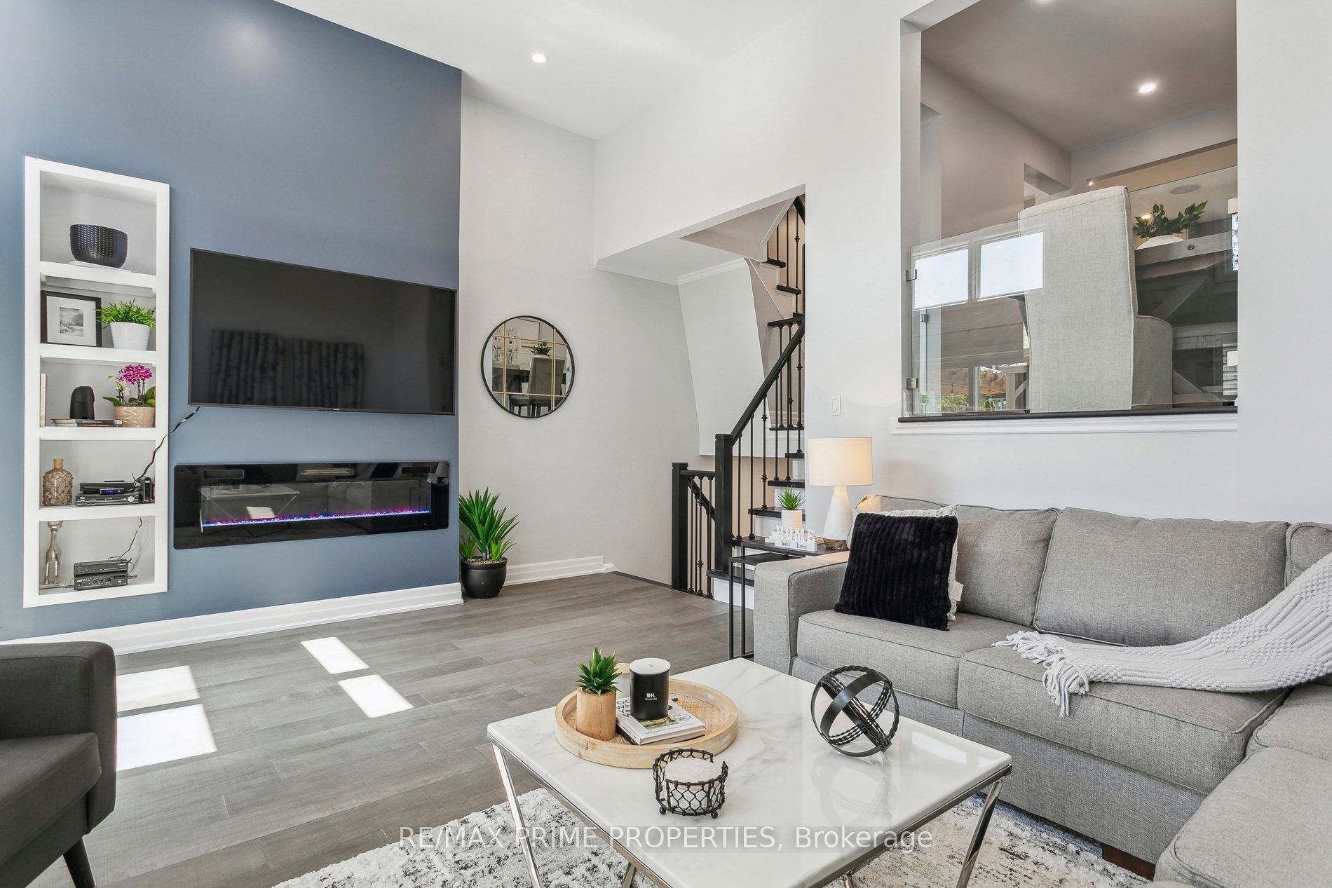 1755 Rathburn Road E, #51