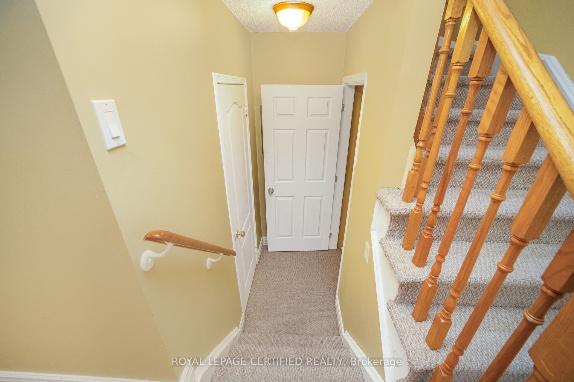 12 Sunnybrook Crescent