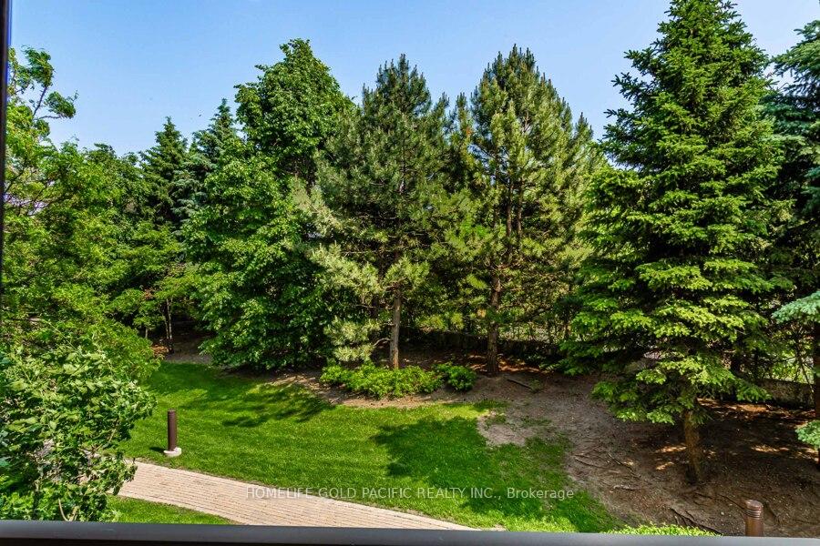 2 Bedrooms Condo at 78 Harrison Garden, Toronto For sale