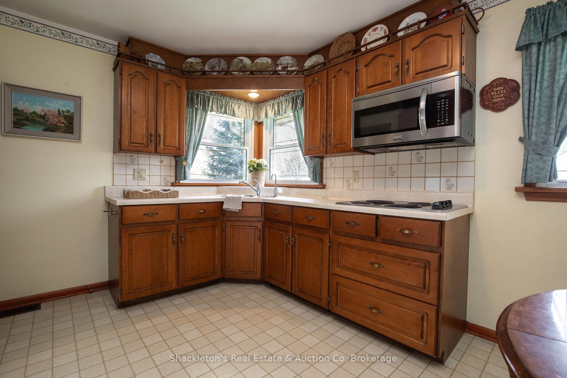 Photo of 444 Lorne Avenue, Stratford, ON N5A 6S4