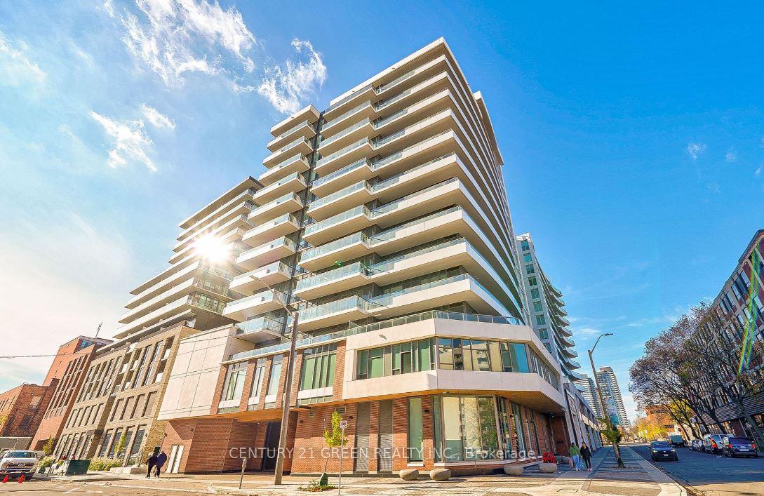 2 Bedrooms Condo at 212 King WIlliam,  Hamilton For sale