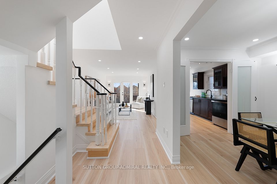 55 Thornbury