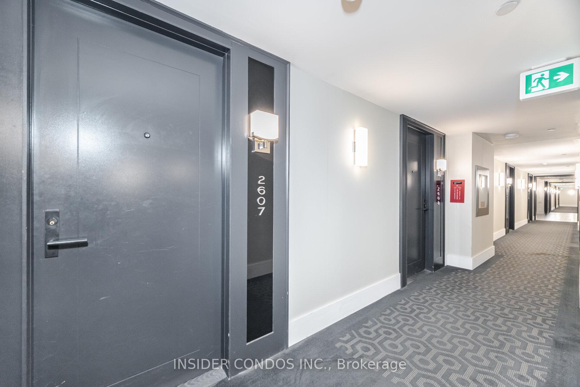 2 Bedrooms Condo at 955 Bay, Toronto For sale