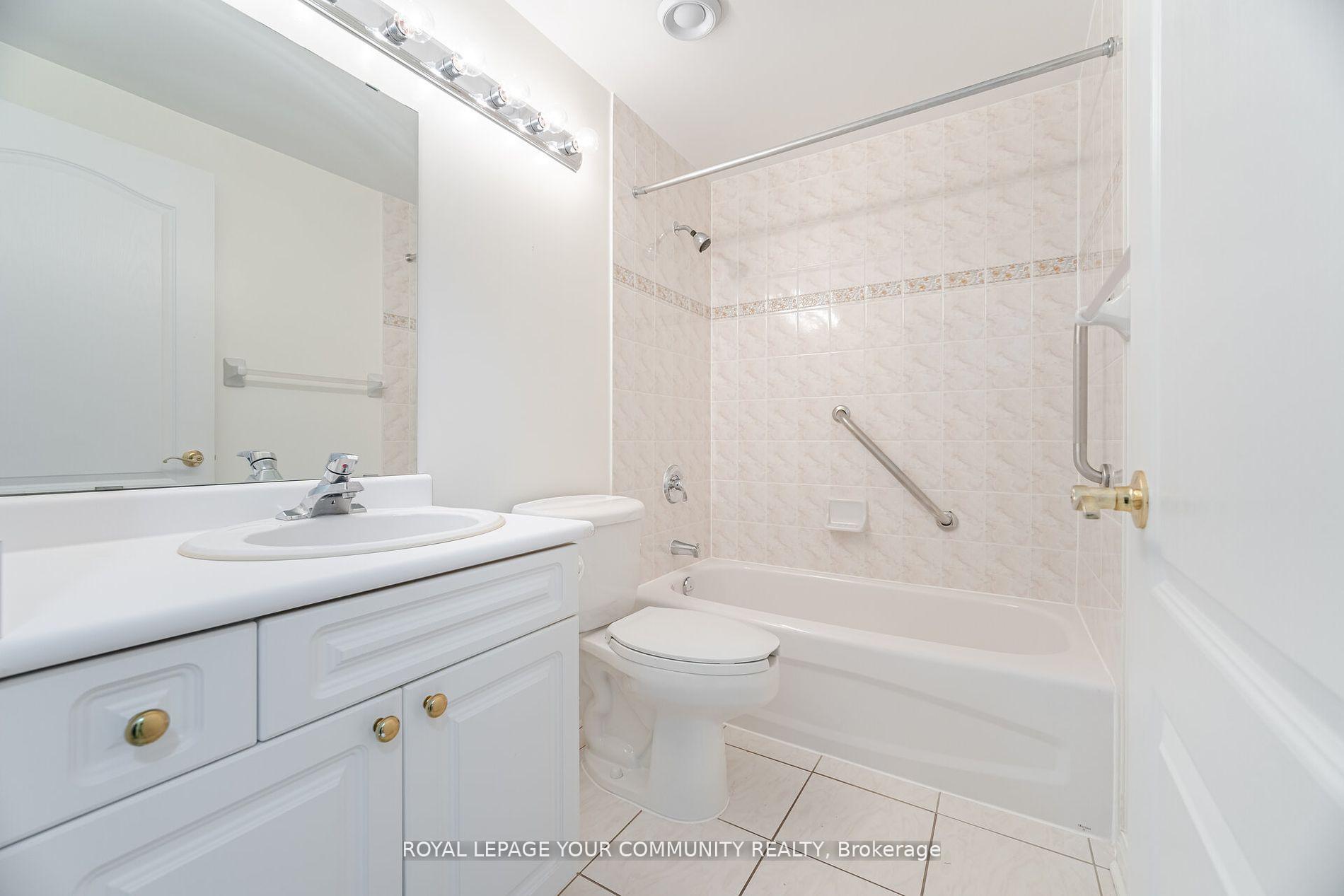 2 Bedrooms Condo at 2502 Rutherford, Vaughan For sale