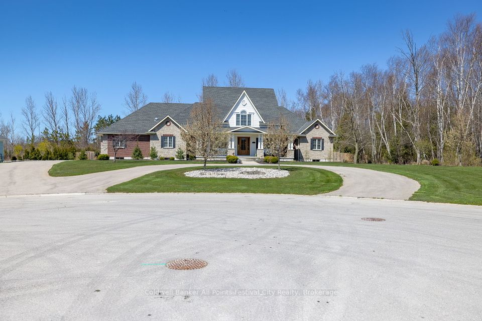 17 Fawn Creek Lane, Bluewater, ON N0M 1G0