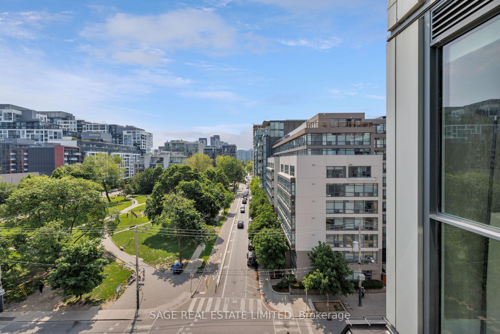 3 Bedrooms Condo at 508 Wellington, Toronto For sale