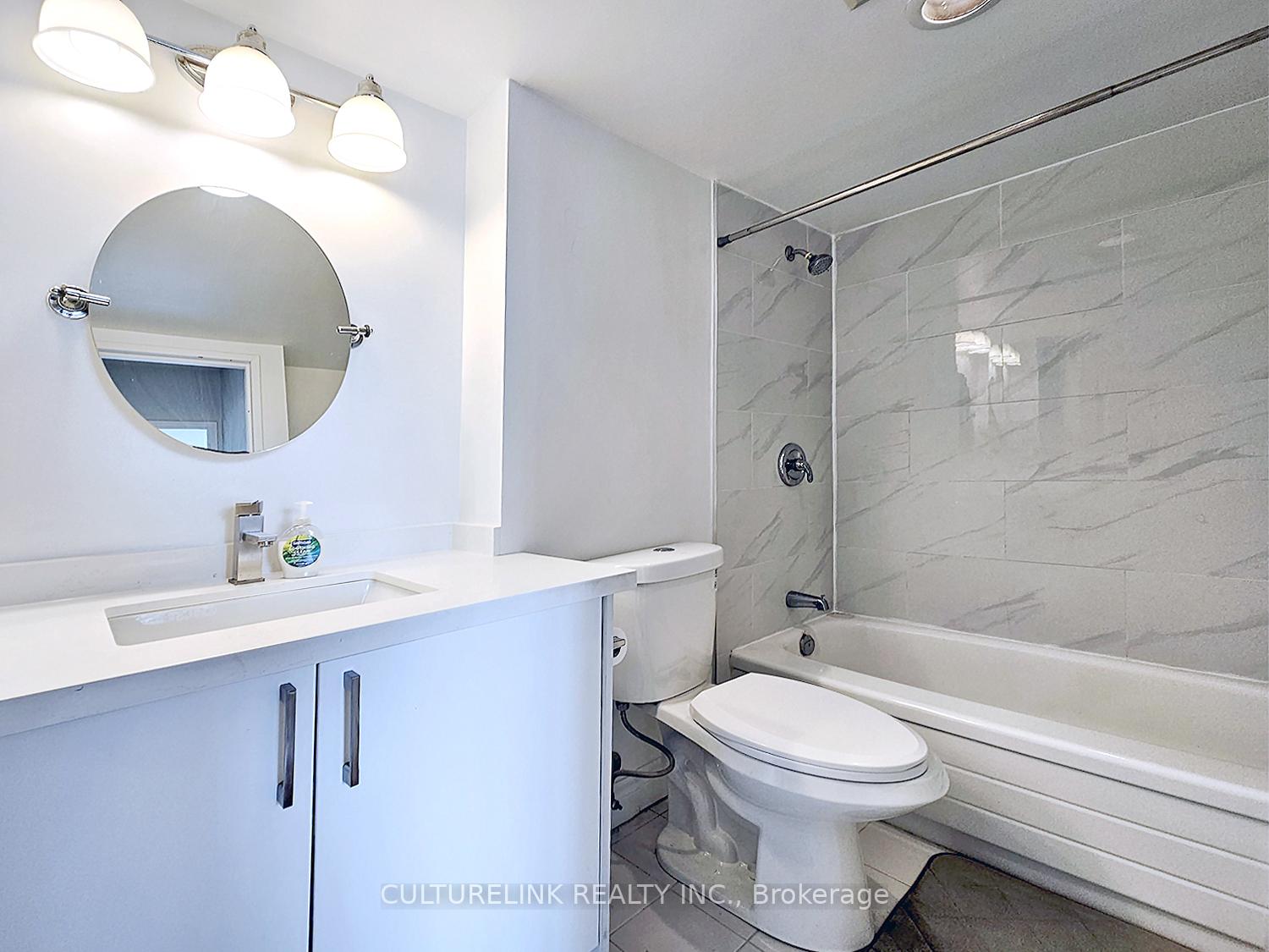 2 Bedrooms Condo at 30 Greenfield, Toronto For sale