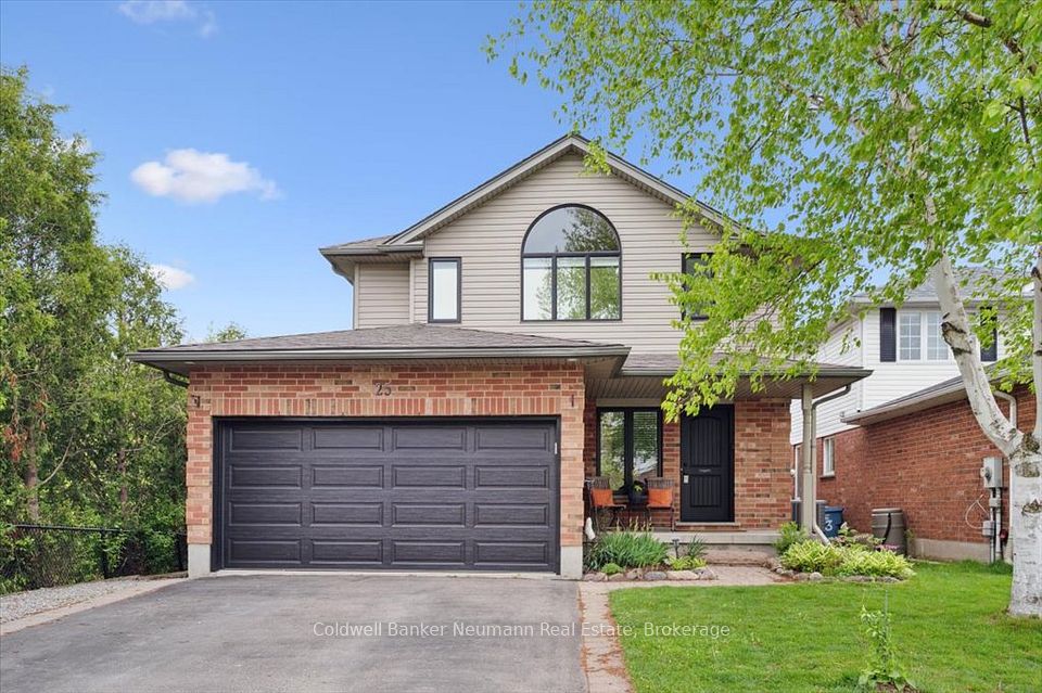 25 Hayward Crescent, Guelph, ON N1G 5A4