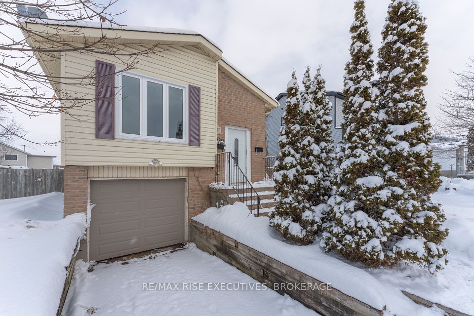 766 CATARAQUI WOODS