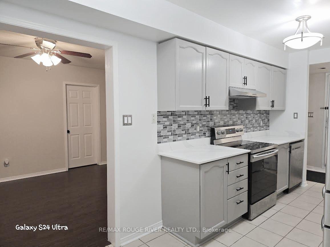 3 Bedrooms Condo at 70 Sidney Belsey, Toronto For sale