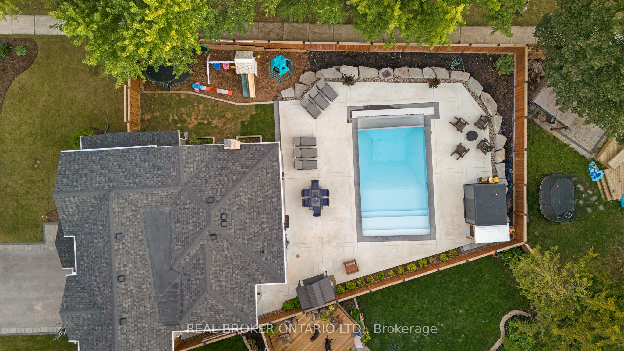 3 Oak Ridge Court