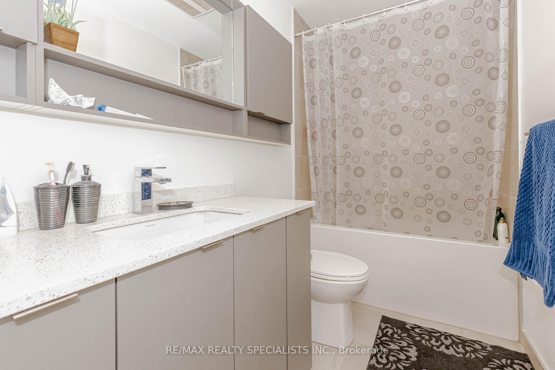 1 Bedroom Condo at 415 Main,  Hamilton For sale