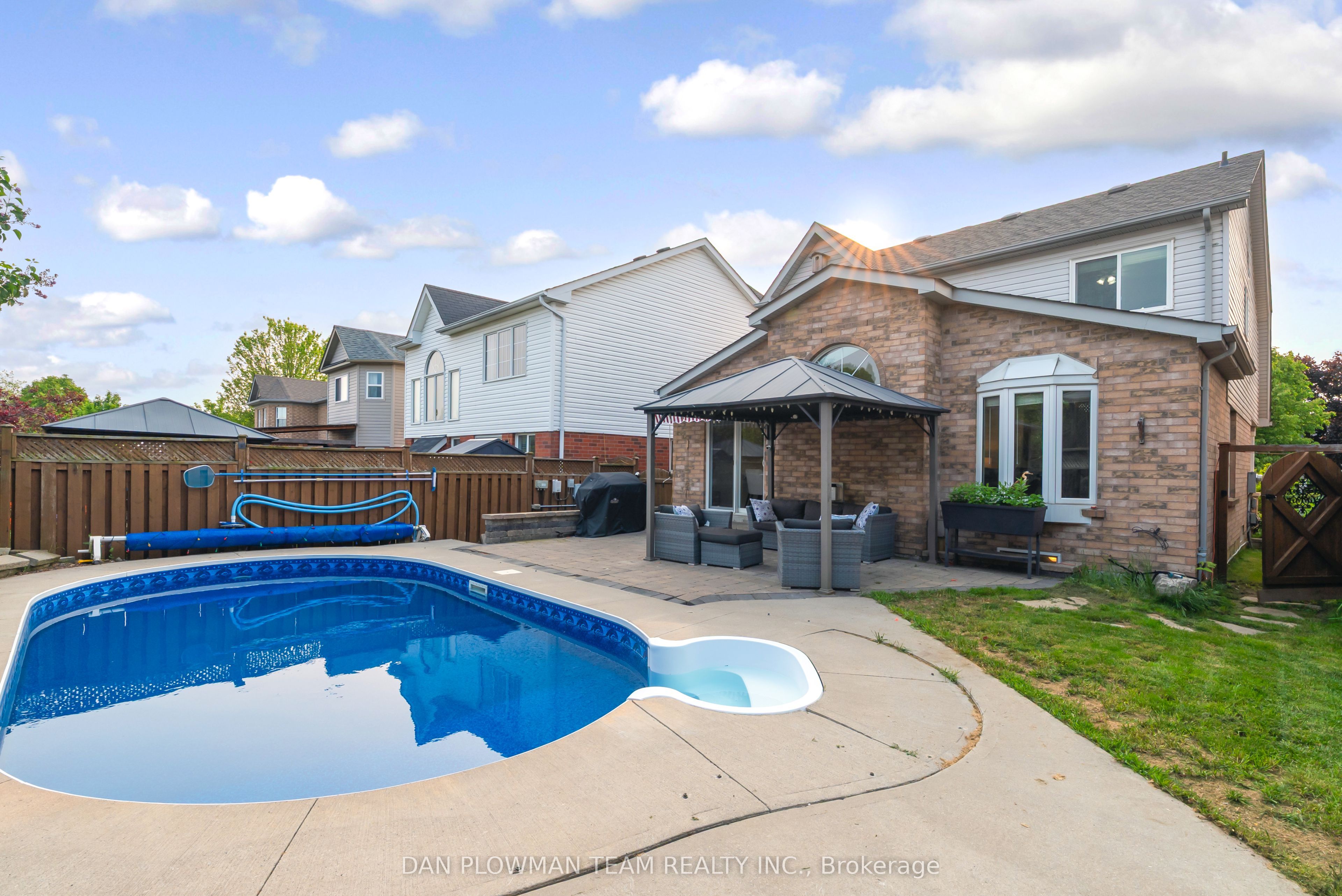 7 Wetherburn Drive