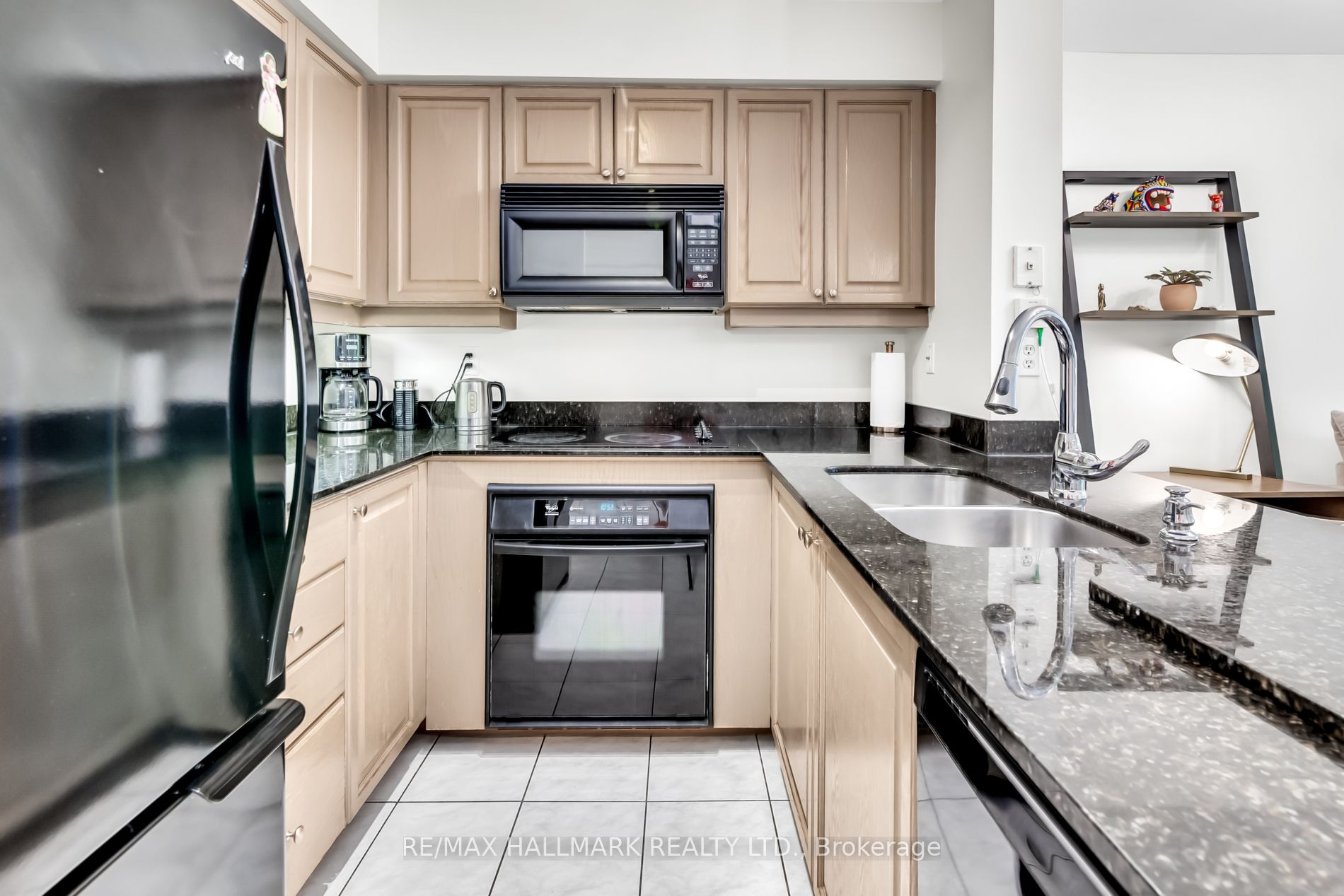188 Redpath Avenue, #207
