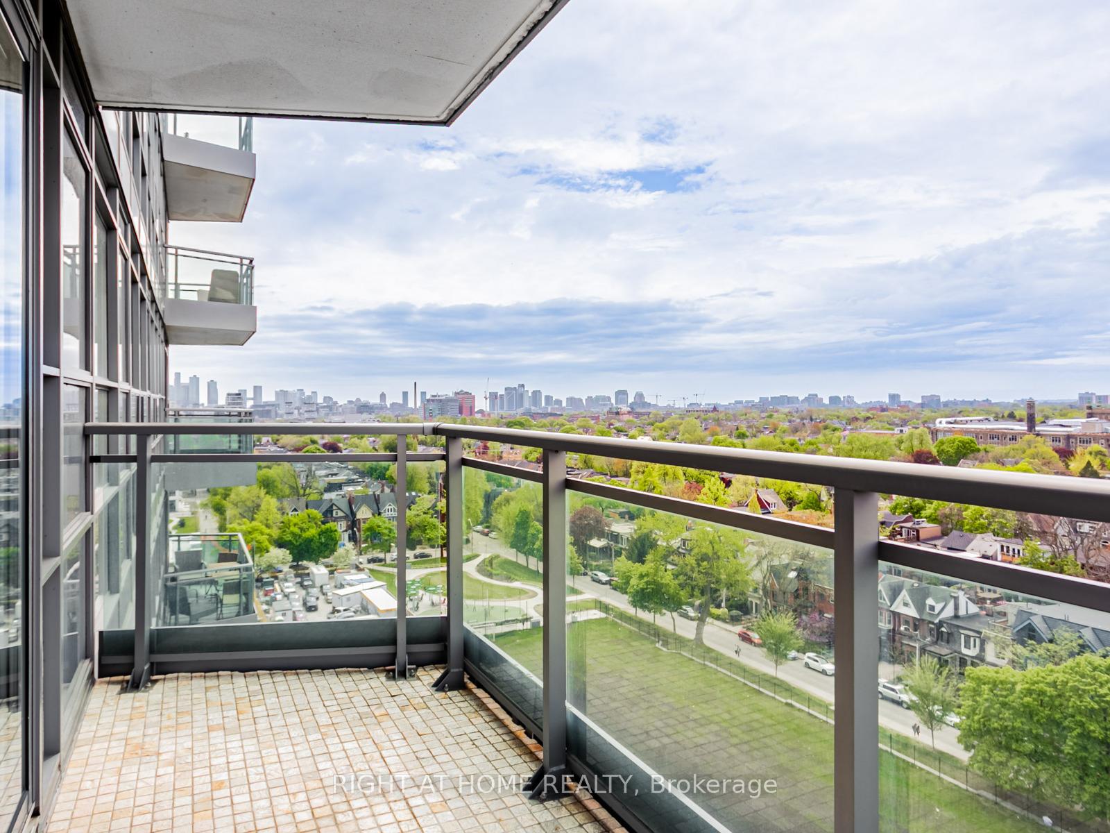 2 Bedrooms Condo at 736 Spadina, Toronto For sale