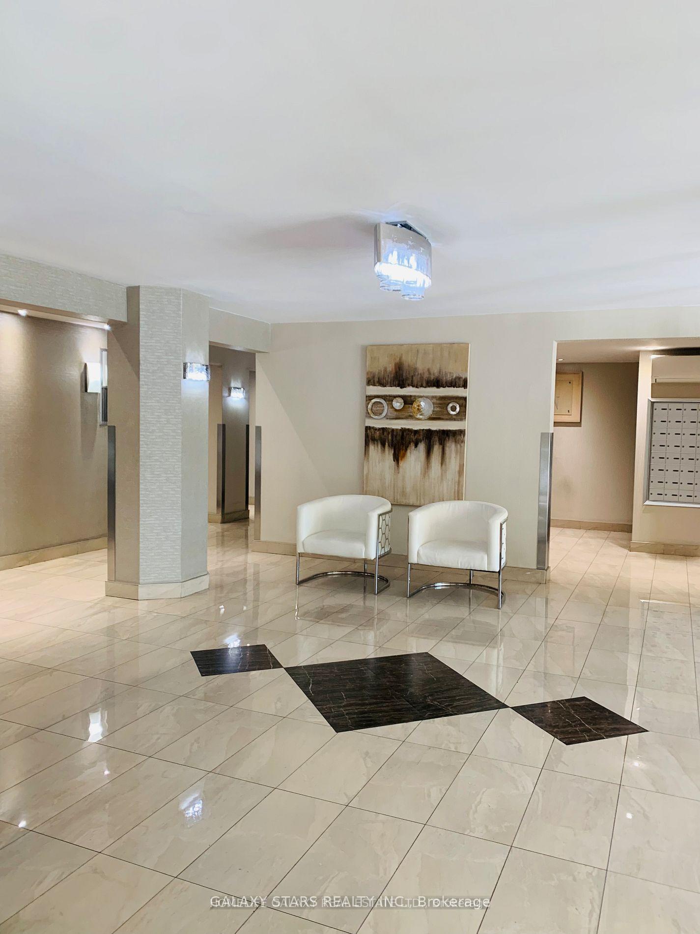 2 Bedrooms Condo at 2 Glamorgan,  Toronto For sale