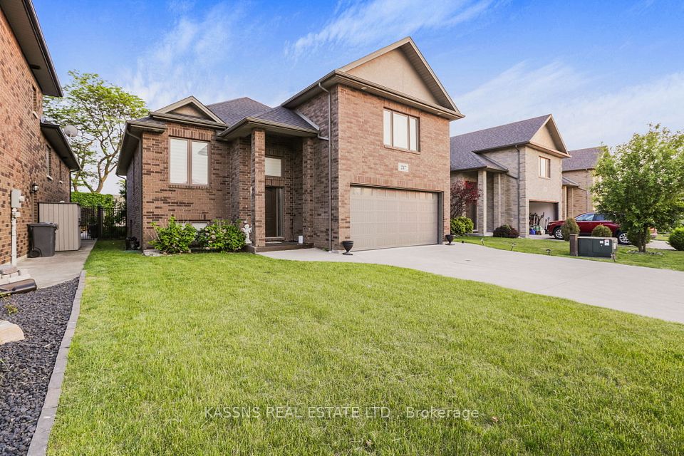 217 BRANTON Crescent, Lakeshore, ON N9K 1G1