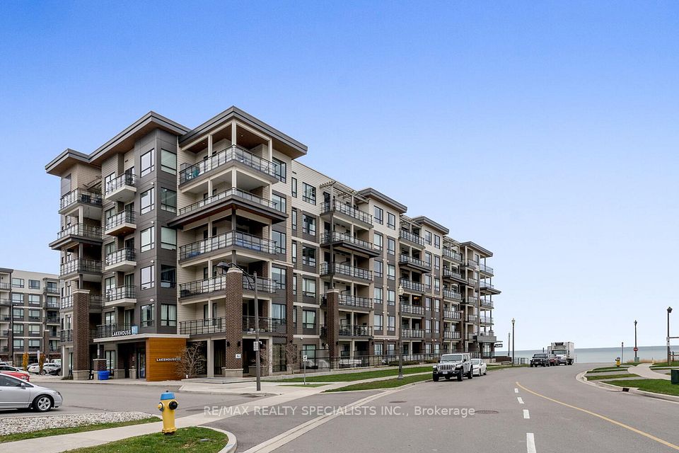 10 Esplanade