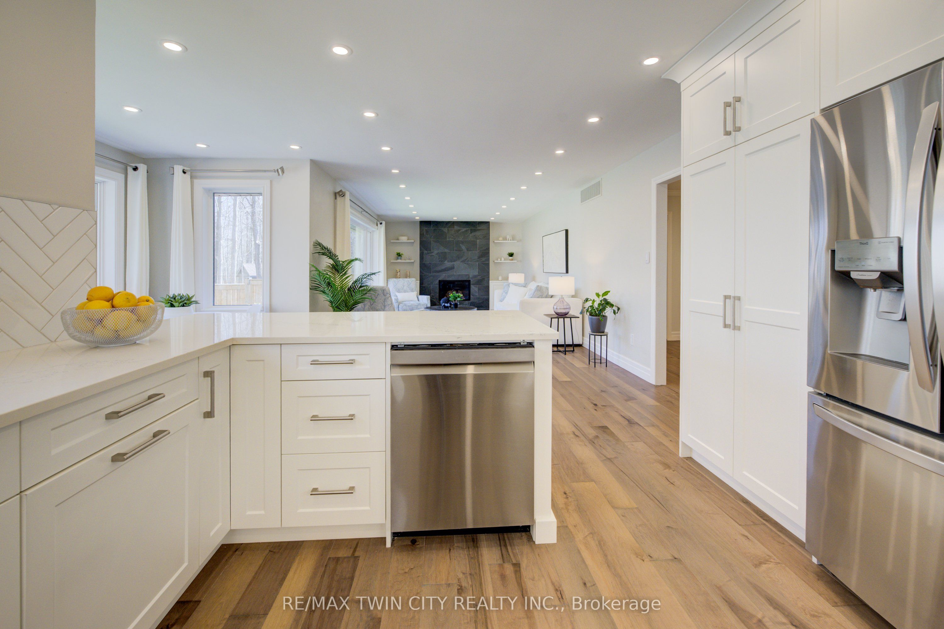 439 Northlake Drive