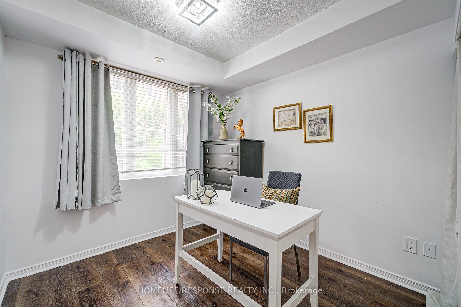 3 Bedrooms Condo at 35 Elsie, Toronto For sale