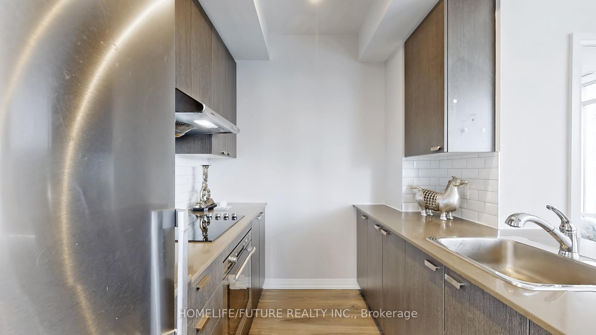 3 Bedrooms Condo at 50 Ann O’reilly, Toronto For sale
