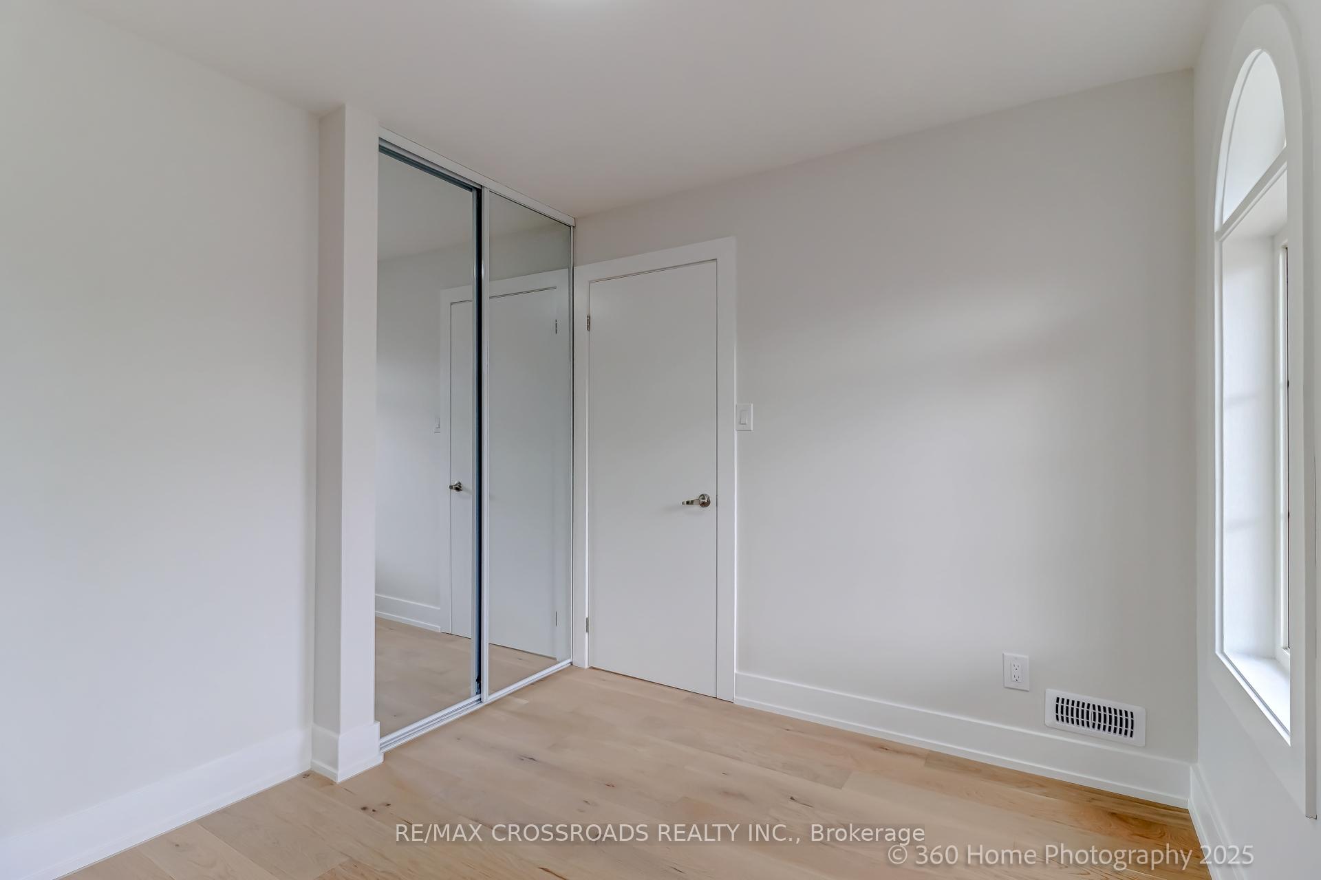 3 Bedrooms Condo at 70 Sidney Belsey,  Toronto For sale