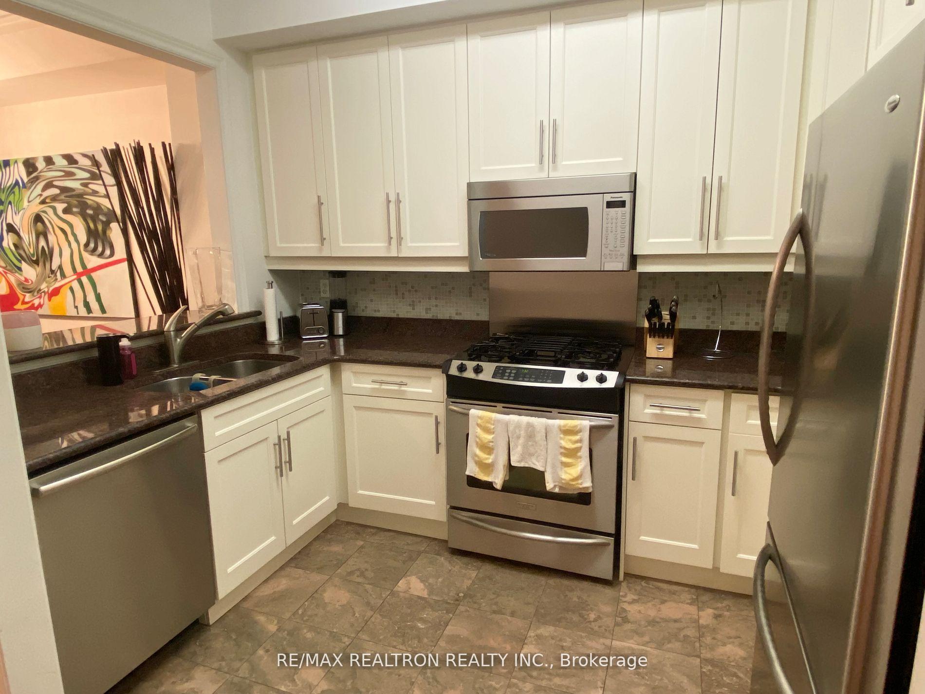 2 Bedrooms Condo at 645 Davenport, Toronto For sale
