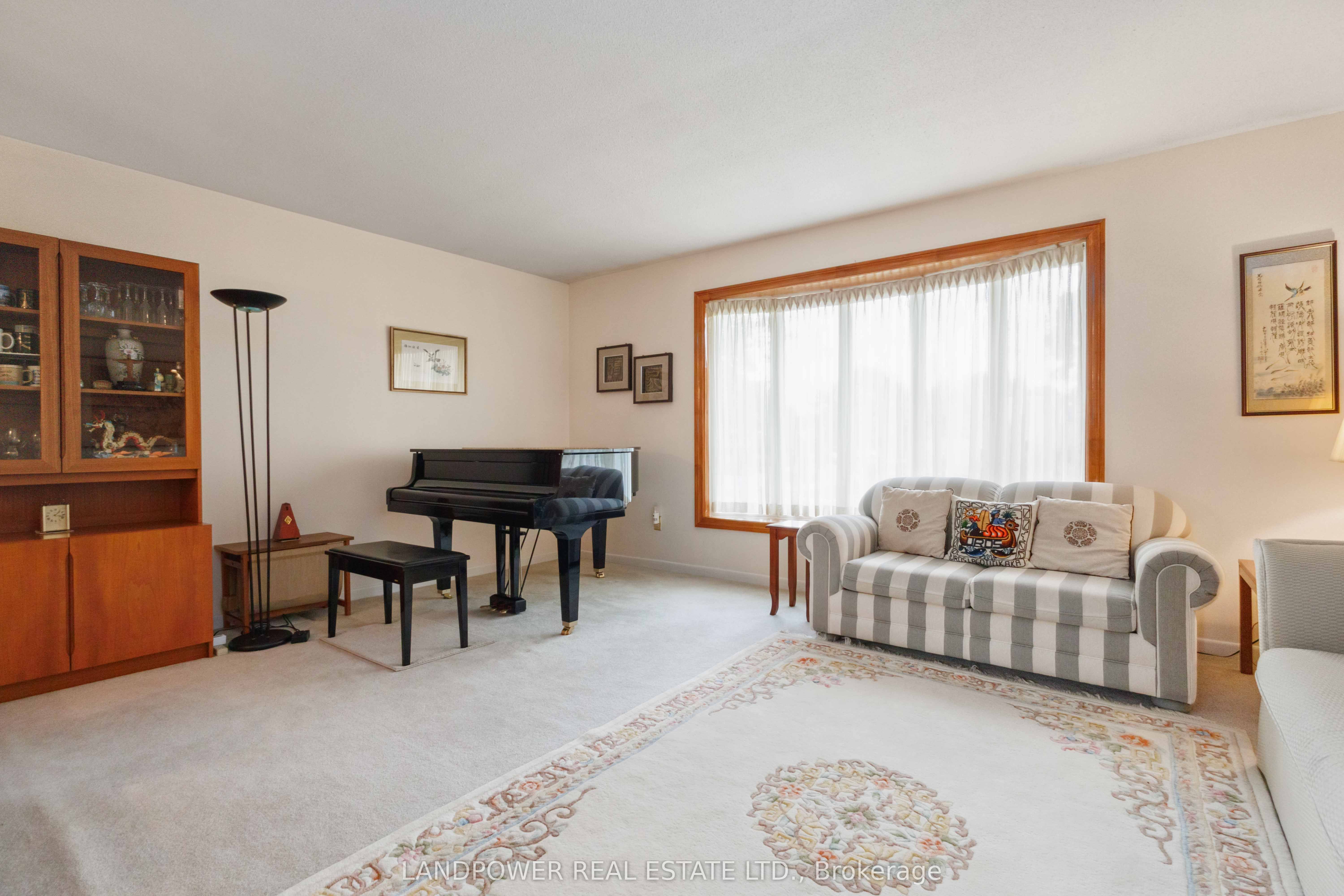 851 Huntingwood Drive