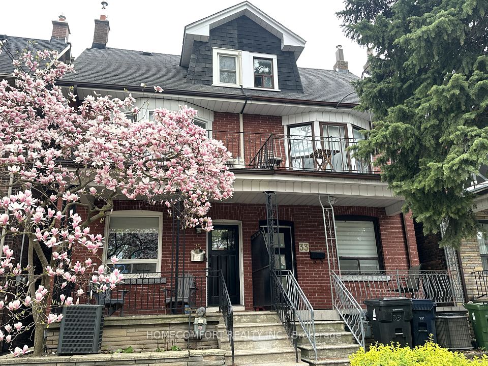 33 Strathmore
