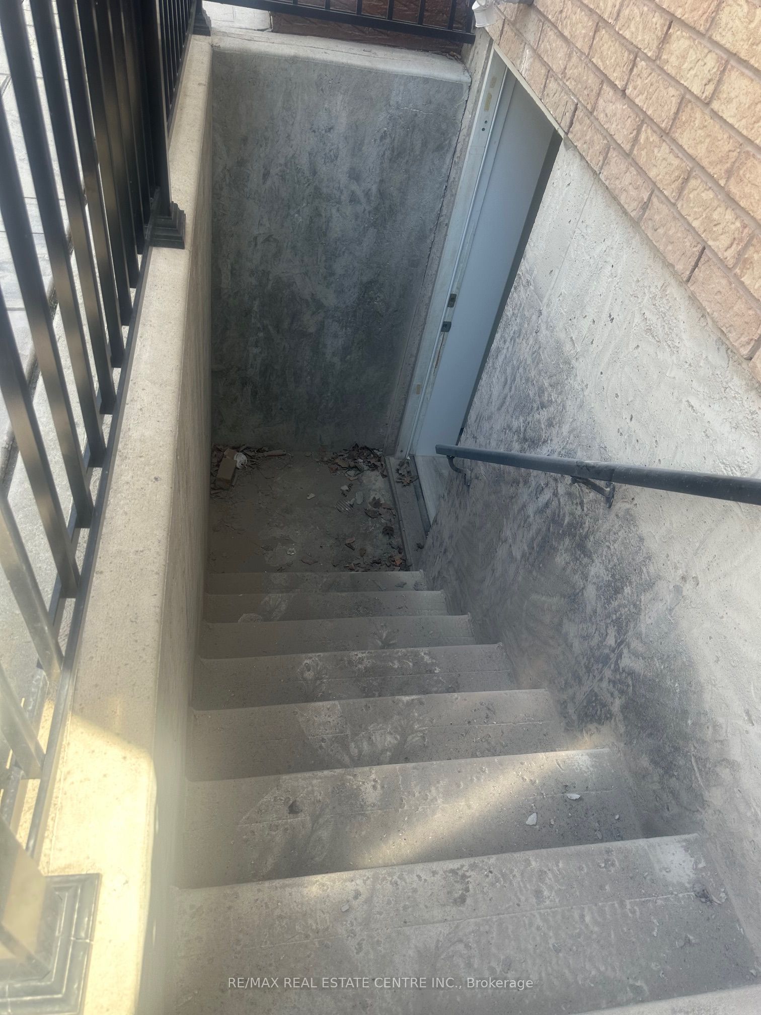 1529 Portsmouth Place, #Lower