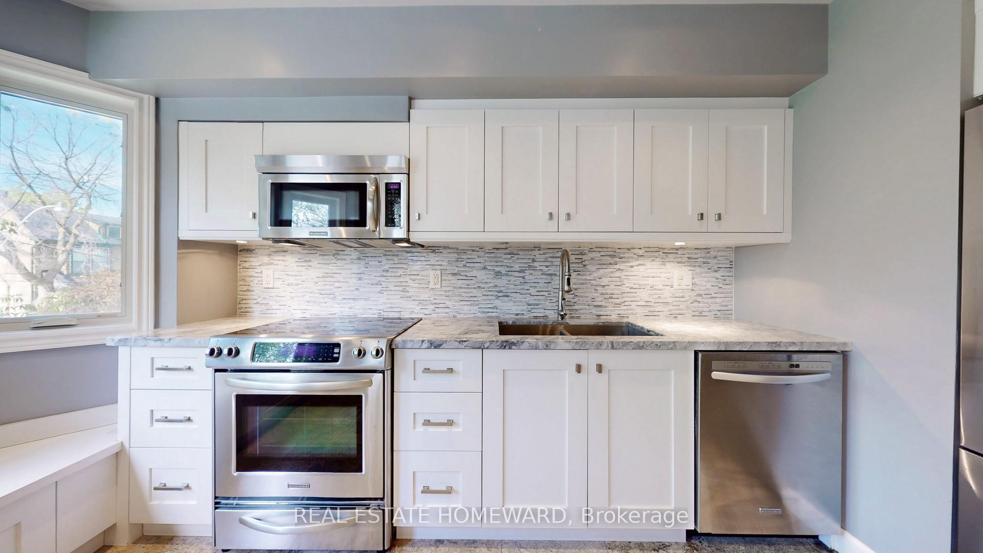 2 Bedrooms Condo at 895 Adelaide, Toronto For sale