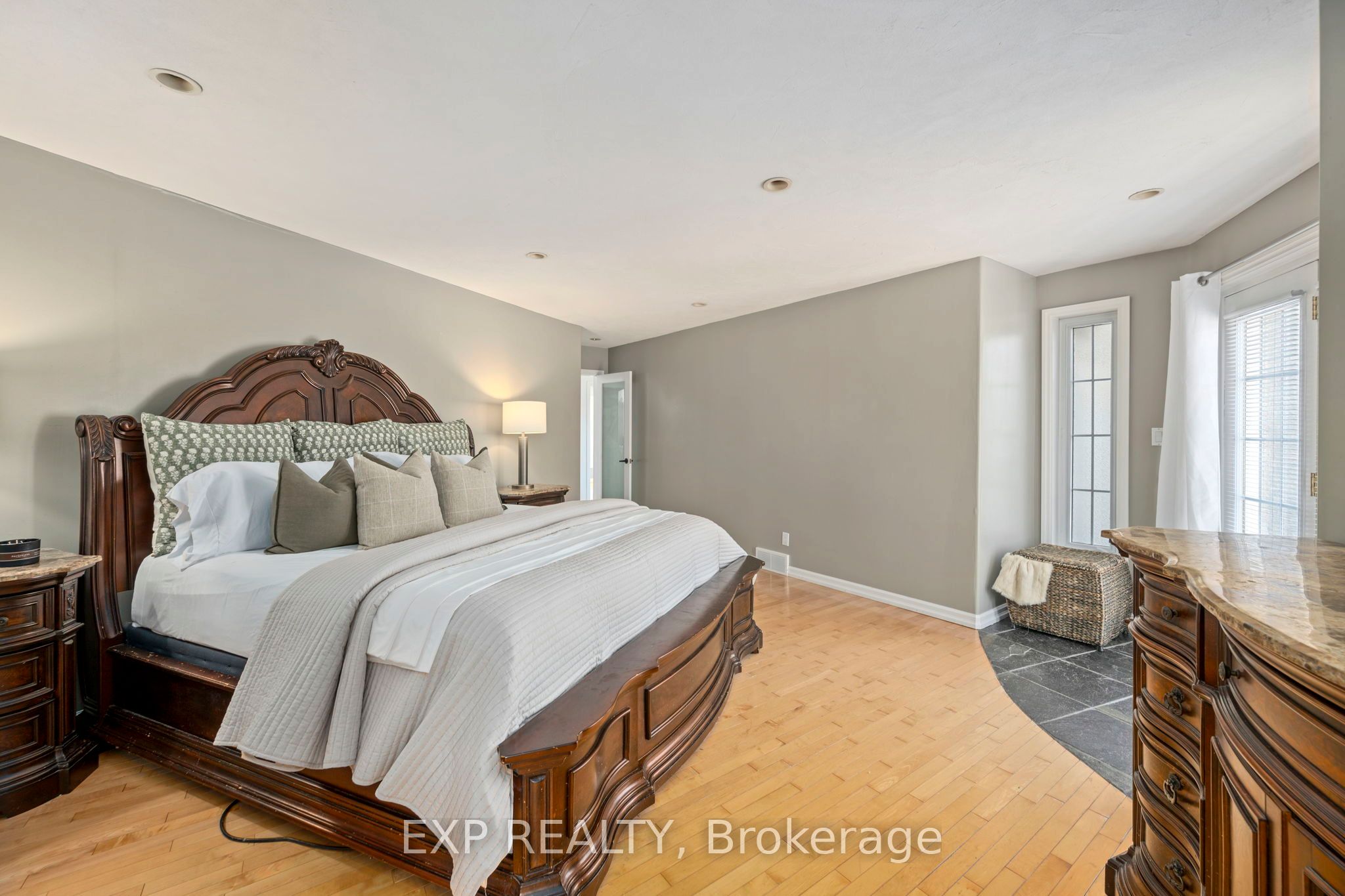 31 Buttery Court, Strathroy Caradoc, ON N7G 3H7
