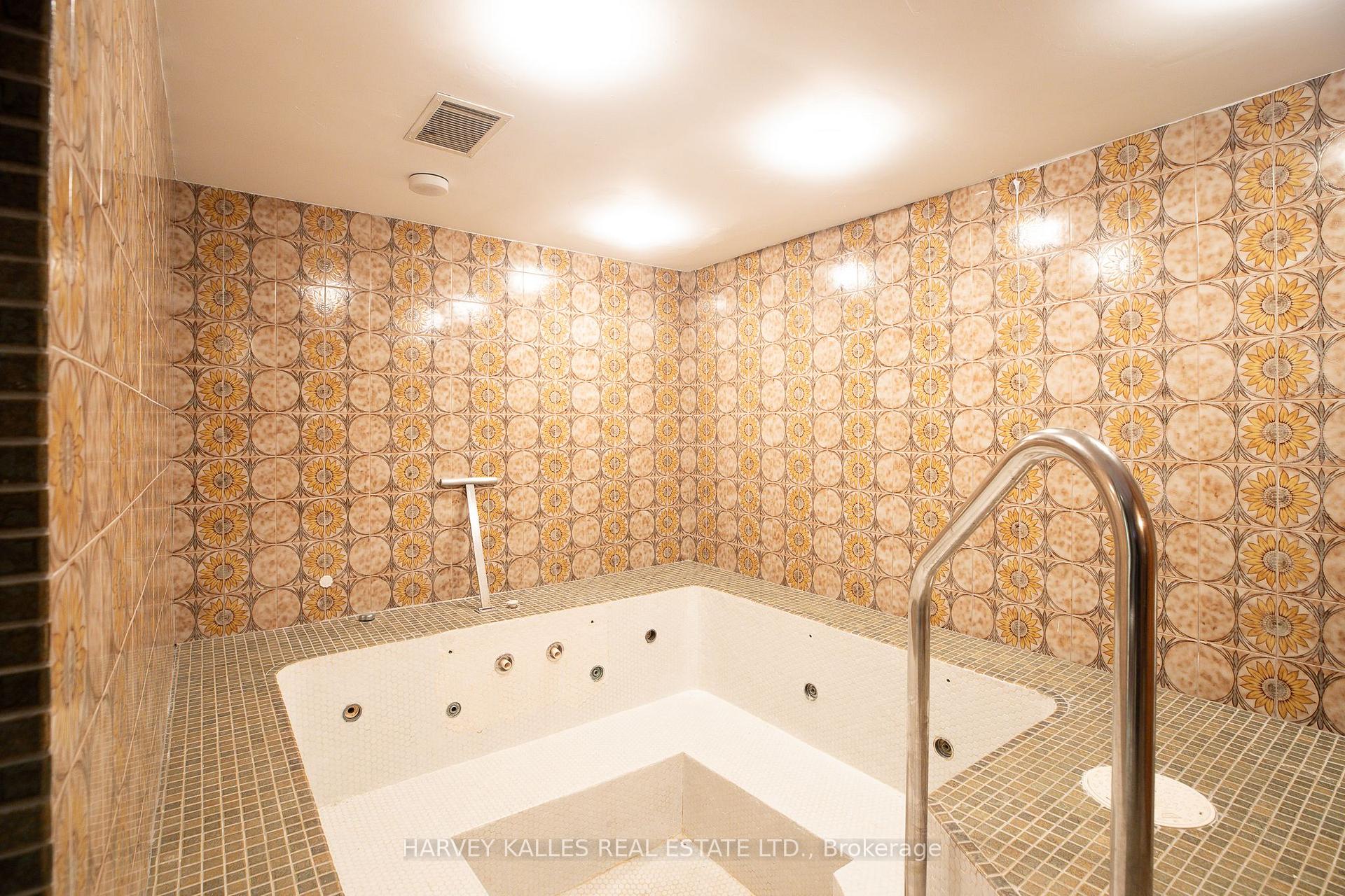 24 Balding Court