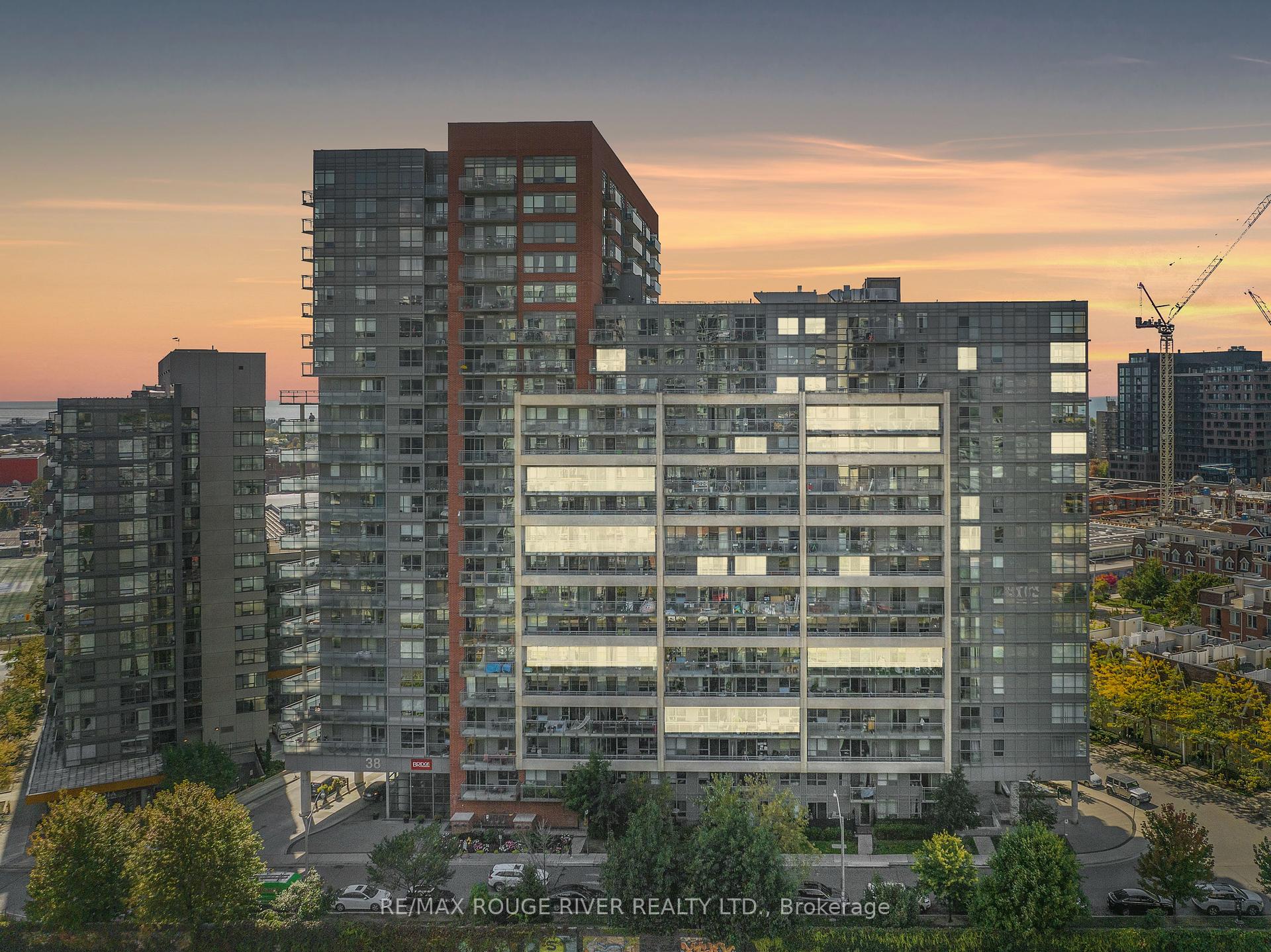 2 Bedrooms Condo at 38 Joe Shuster,  Toronto For sale