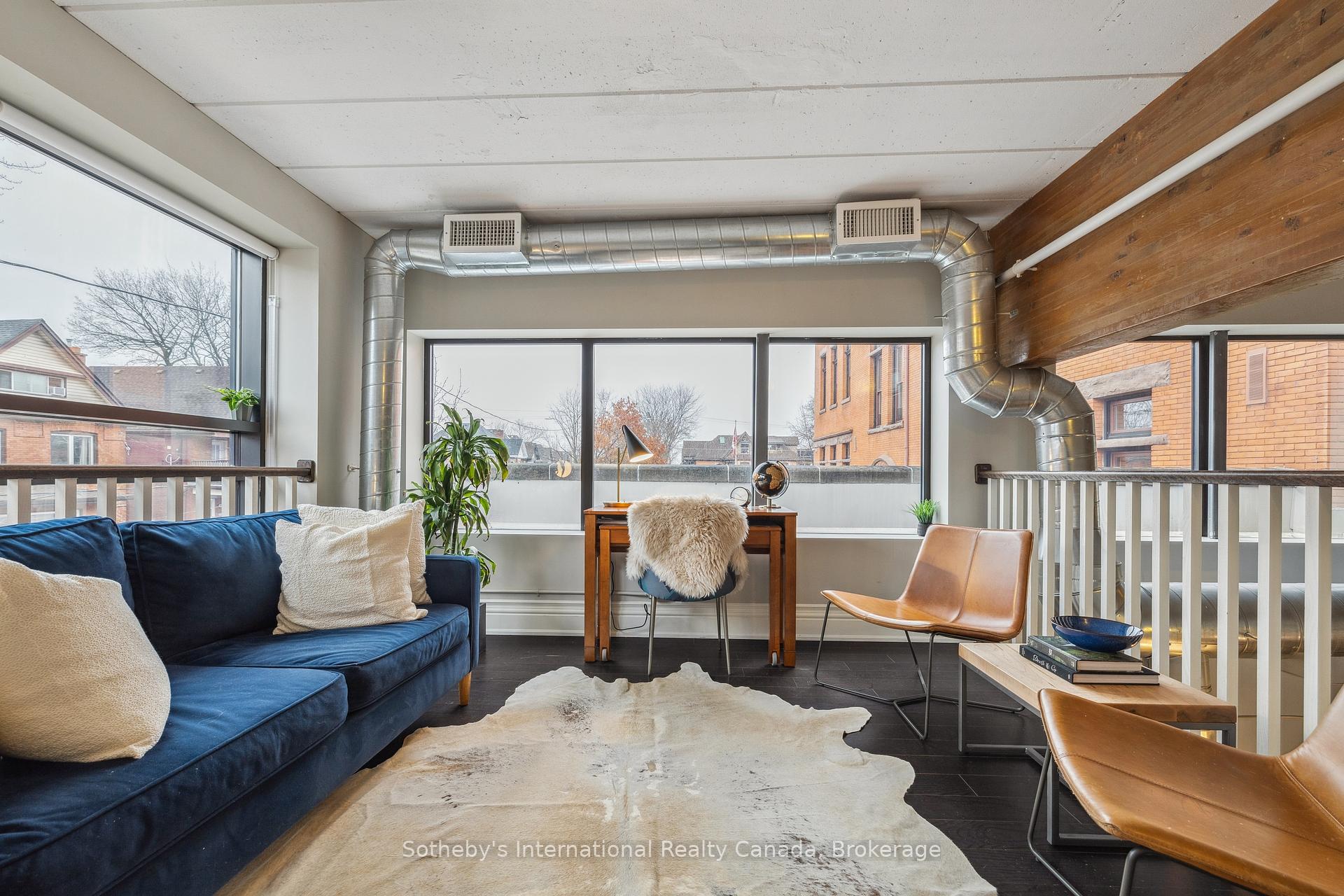 3 Bedrooms Condo at 200 Stinson, Hamilton For sale