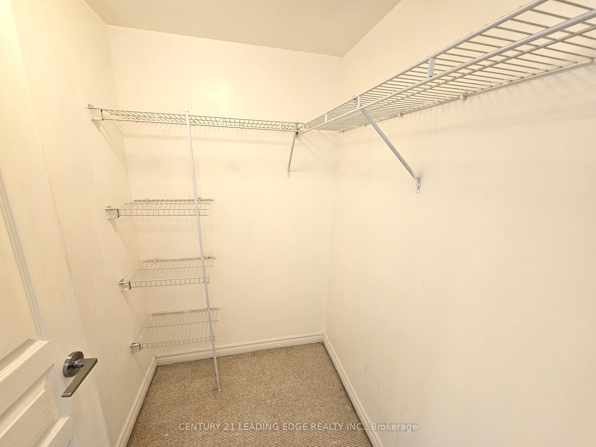 2 Bedrooms Condo at 18 Yonge, Toronto For sale