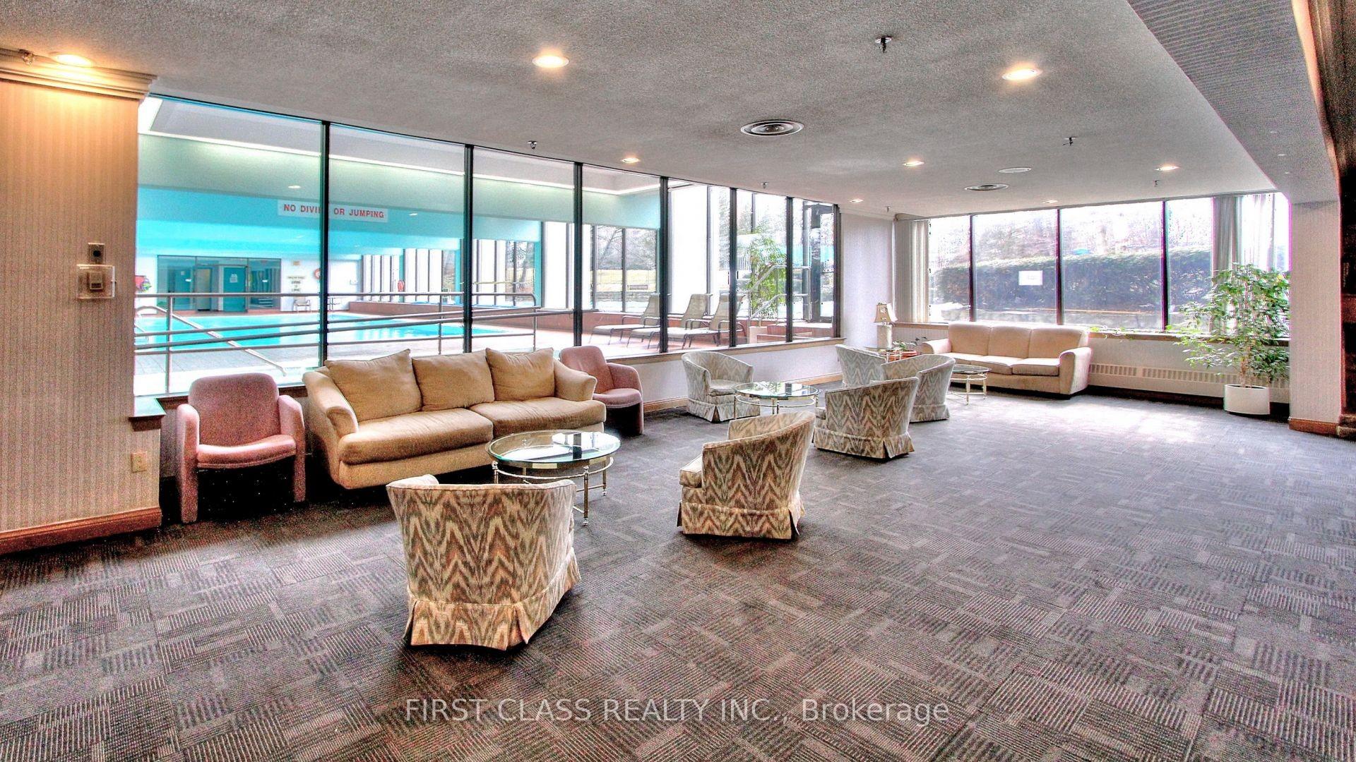 3 Bedrooms Condo at 25 Bamburgh, Toronto For sale