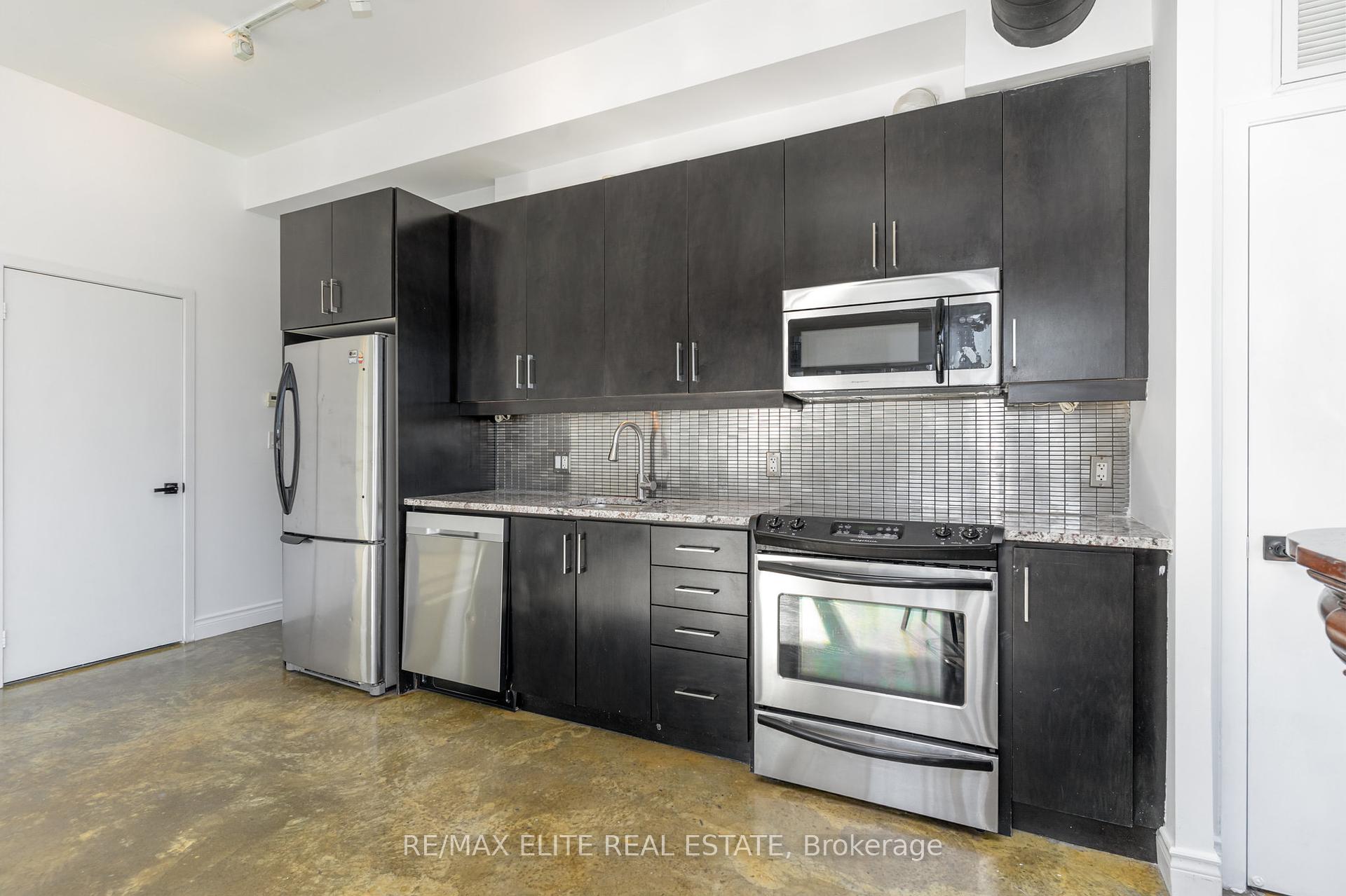 2 Bedrooms Condo at 201 Carlaw, Toronto For sale