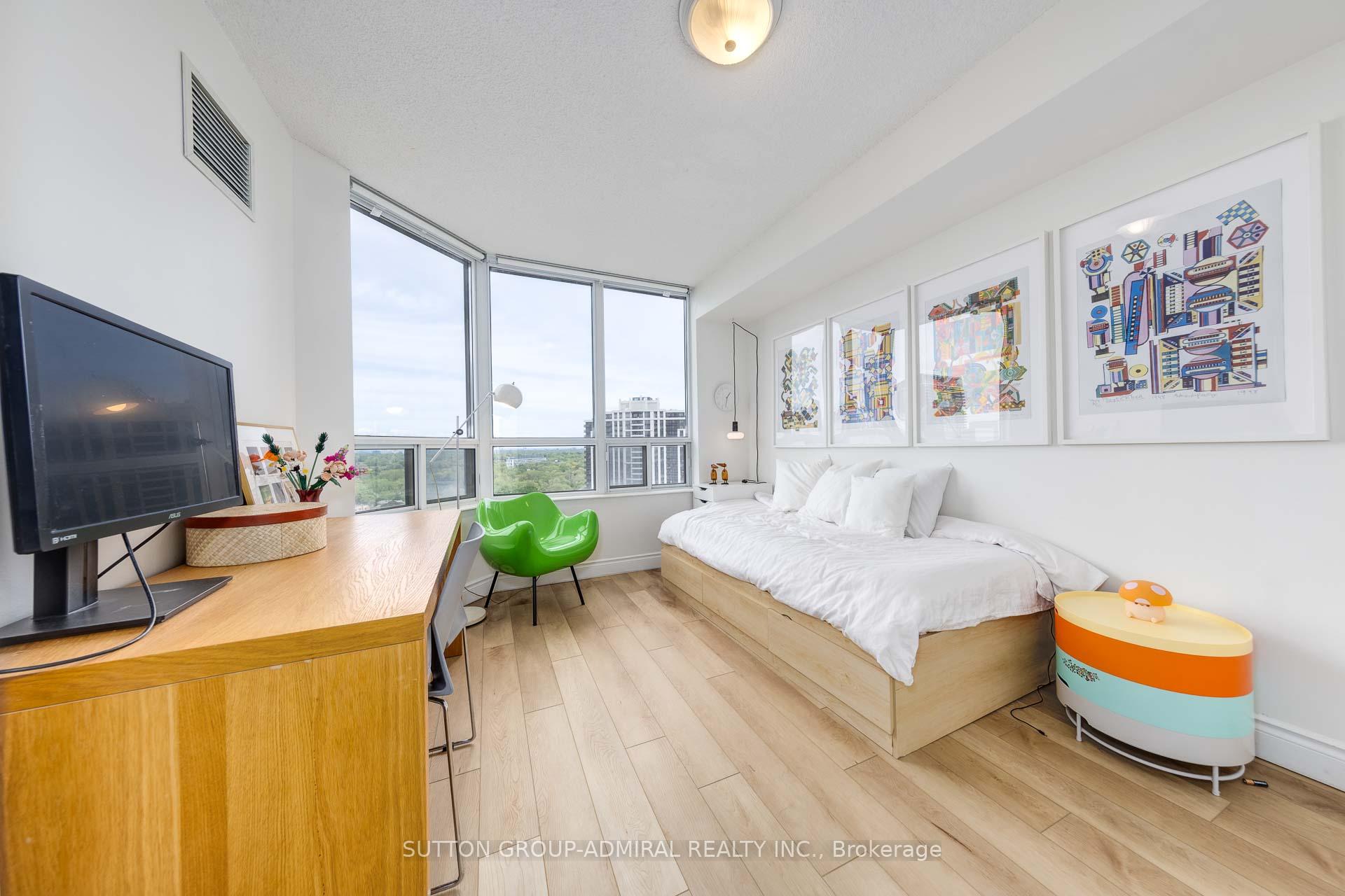 2 Bedrooms Condo at 78 Harrison Garden, Toronto For sale