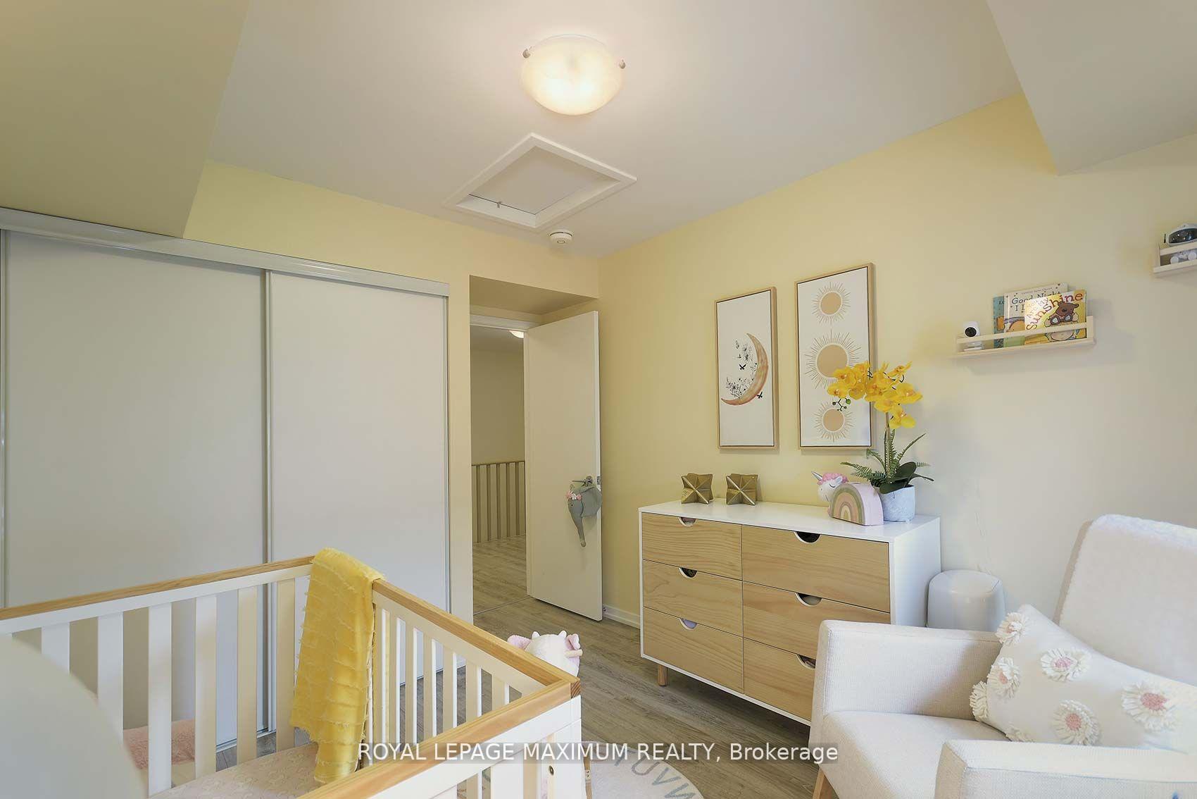 2 Bedrooms Condo at 26 Bruce, Vaughan For sale
