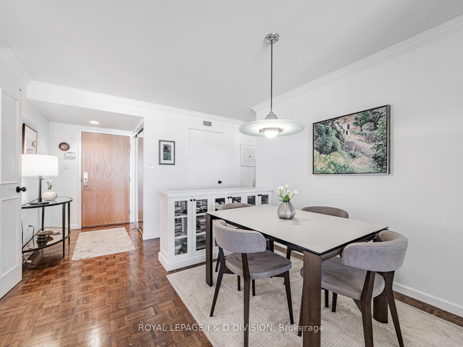 2 Bedrooms Condo at 80 Front,  Toronto For sale