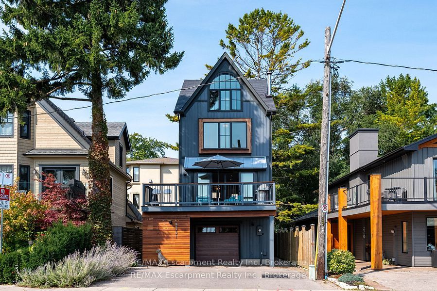2331 Ontario
