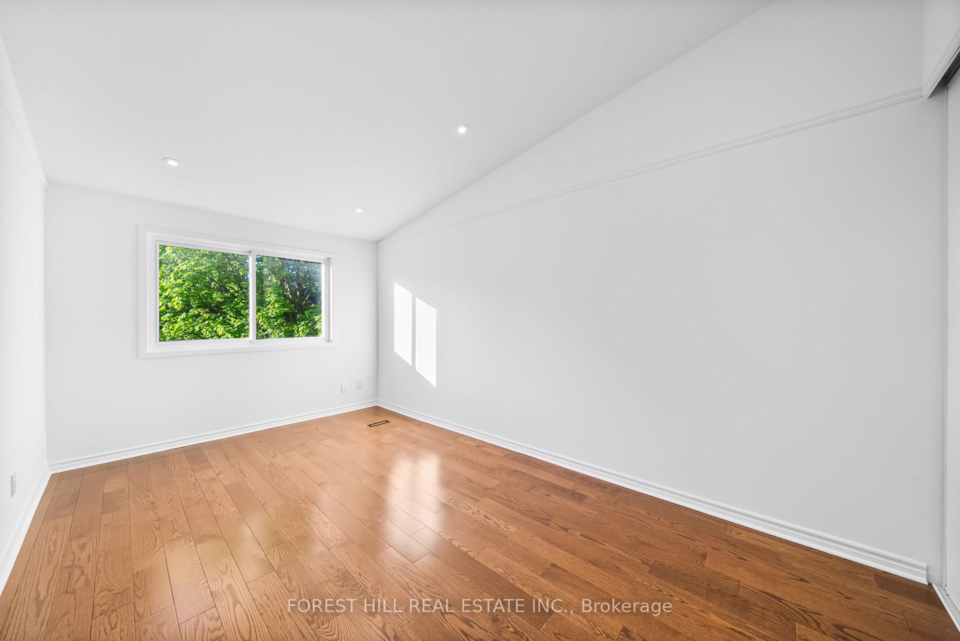 5 Bedrooms Condo at 73 CHERYL SHEP, Toronto For sale
